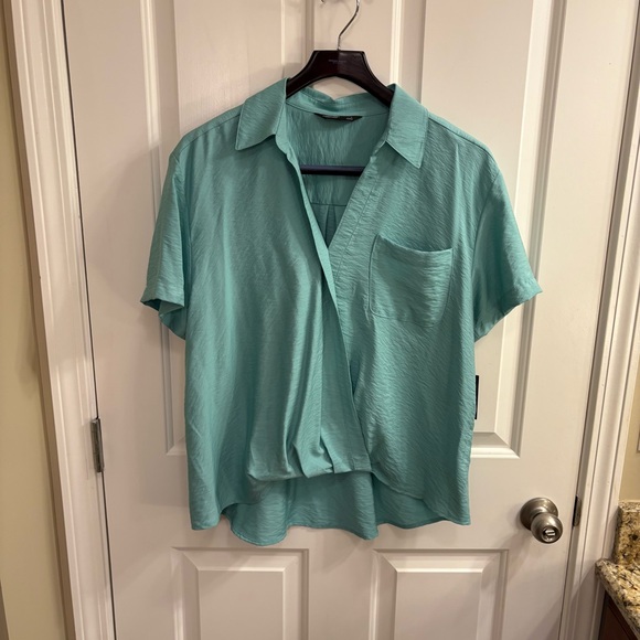 Simply Vera Vera Wang Aqua Wrap Front Blouse with Pocket L NWT - Picture 1 of 6